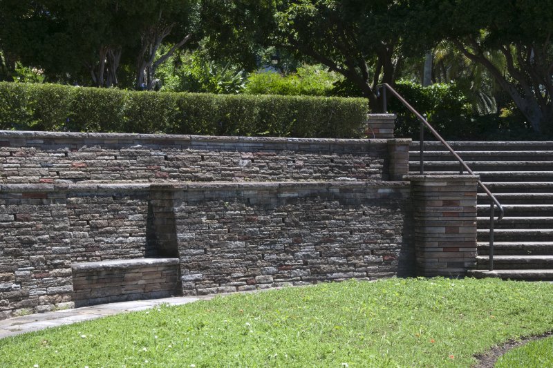 The different types, design and functions of a retaining wall